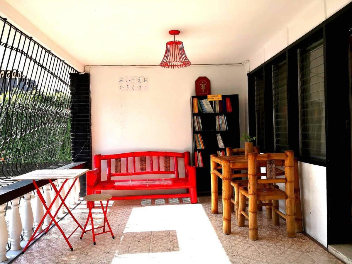 Guesthouse Storyshare Apas セブ市 エクステリア 写真
